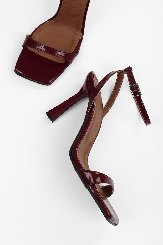 Női Zerra Claret piros lakkbőr egypántos sarkú cipő - 3