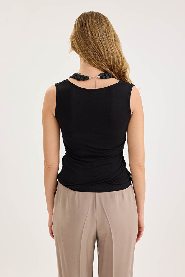 بلوزة بحزام سميك ورباط في الأمام - 5