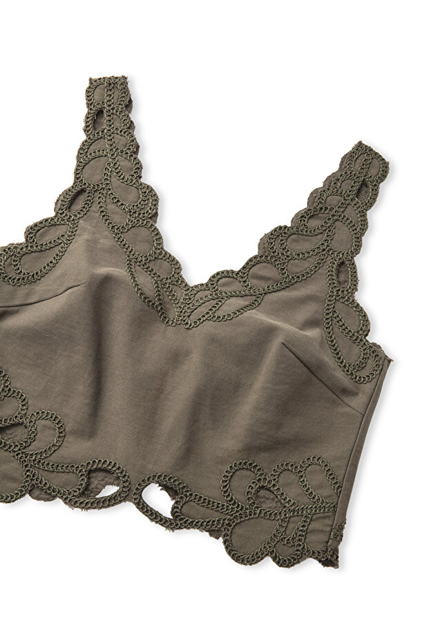 Nakışlı cutout bluz - 4