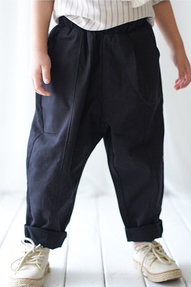 Black Vera Linen Stitched Carrot Trousers