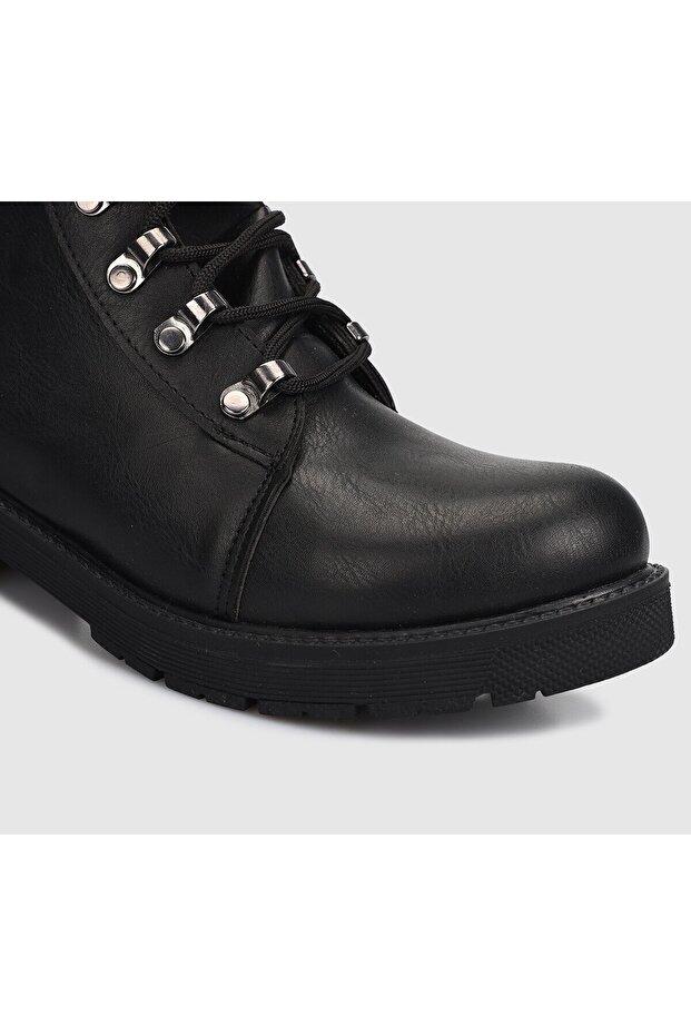 Siyah Kadın Bot - 5