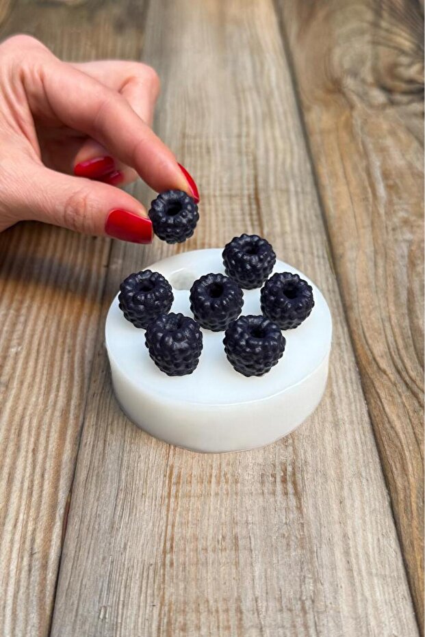 Böğürtlen 7'li Silikon Mum Kalıbı - 1