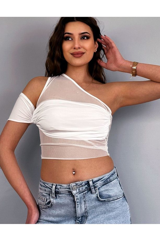 Kadın Tek Omuz Kol Detaylı Göğüs Astarlı Tül Crop Beyaz Bluz - 2