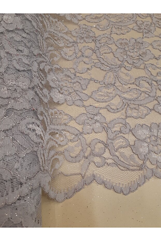 Abiyelik ışıl ışıl Simli (Simleri Dökülür Saçılılır) Kordone Dantel 3 Metre - 1