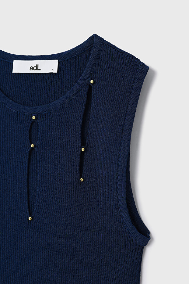 Damla Detaylı Triko Bluz - 7