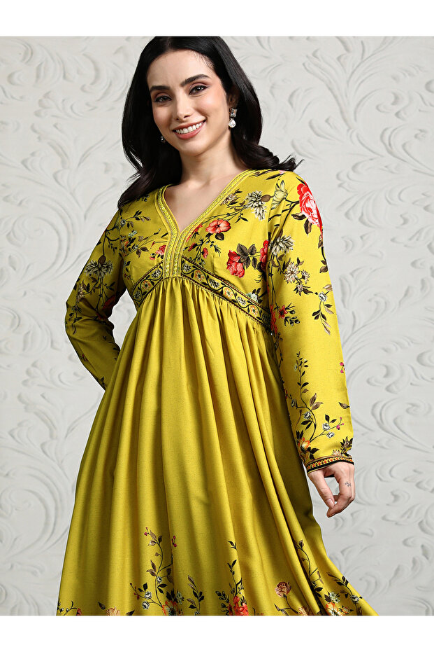 Women Green Floral Printed Anarkali Kurta