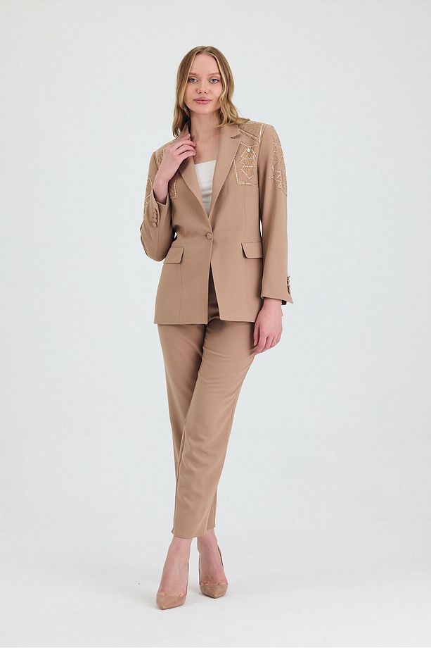 Taş Detaylı Takım Elbise - 3