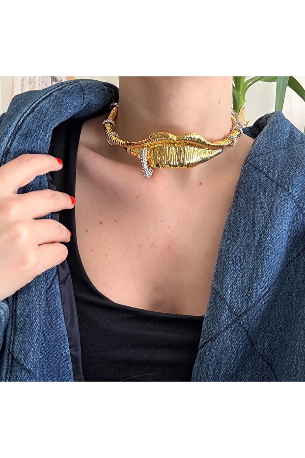 Brand Gold Lip Choker Necklace