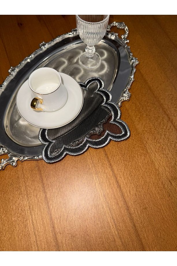 6 Adet Gümüş Renk Çift Dalgalı Bulut Nakışlı Tel Kırma İşlemeye Uygun Kokteyl Sunum Peçetesi - 4