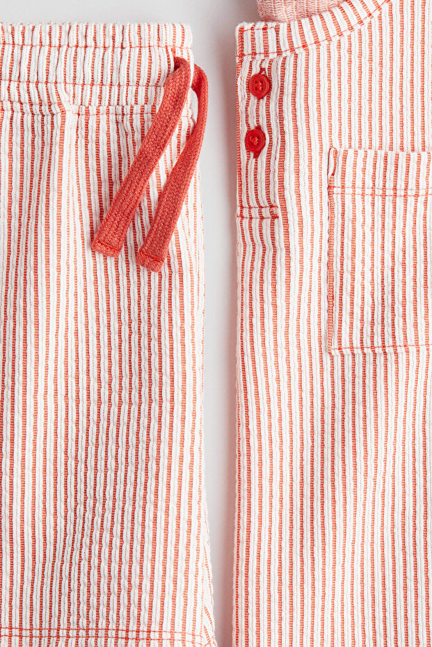 Sıfır Yaka Üst ve Şort - 5