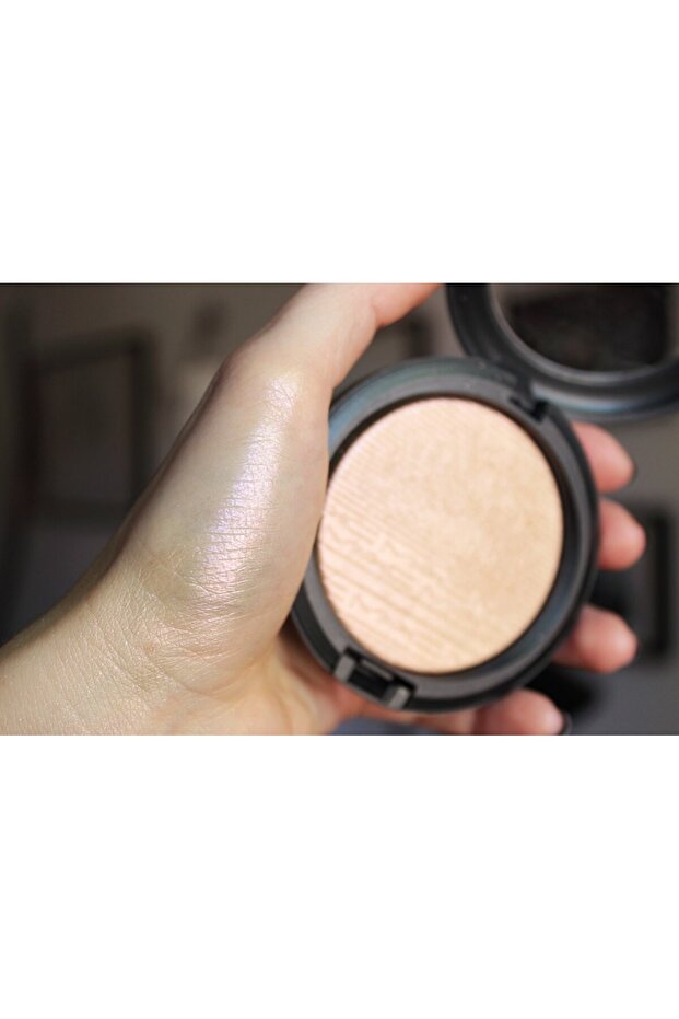 MAC Extra Dimension Lumiere Beaming Blush Highlighting Powder - 2