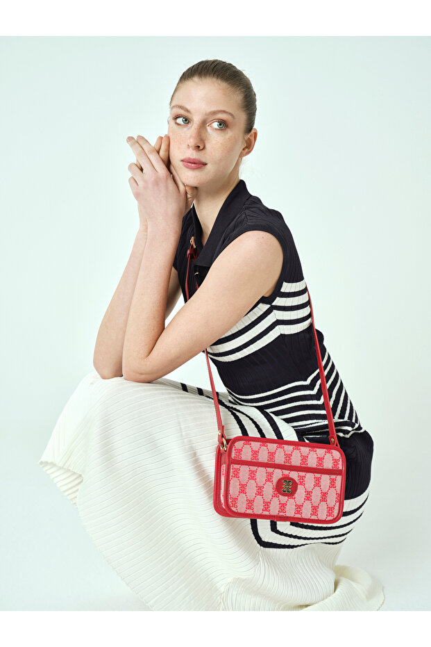 Red Women's Cross Shoulder Bag 05Po25Y1898