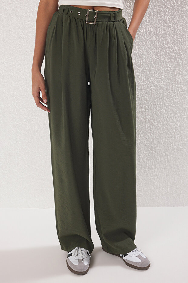 Haki Modal Yumuşak Tuşeli Kemerli Wide Leg/Geniş Paça Pantolon TWOSS25PL00112 - 3