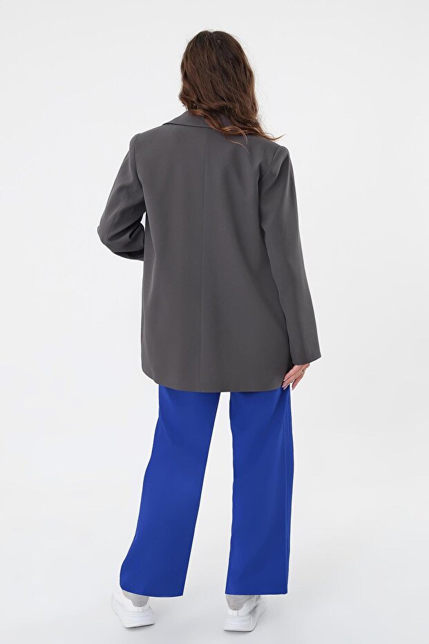 سترة أنثراسايت ذات زر مزدوج - 4