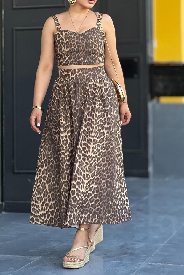 طقم قصير وطقم ملابس بنمط الفهد - 2