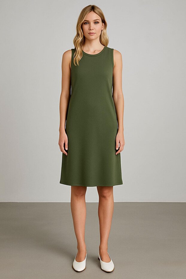 فستان يومي أساسي من القماش المشروط بقصة مريحة - 1