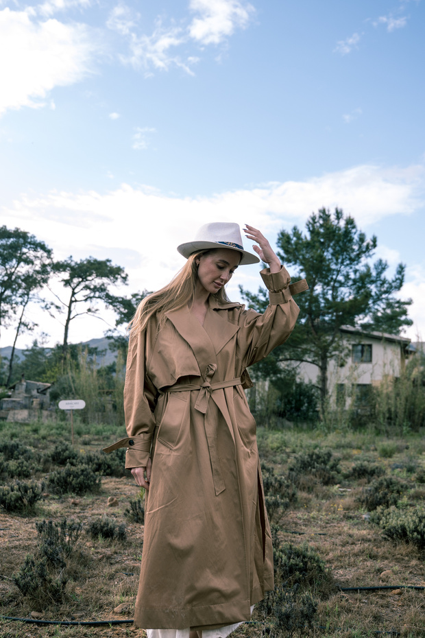 Women's Raglan Sleeve Waist-Tied Double-Breasted Collar Trench Coat