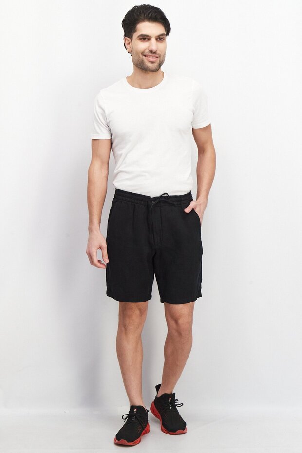 Men Drawstring Side Pocket Basic Shorts, Black - 2