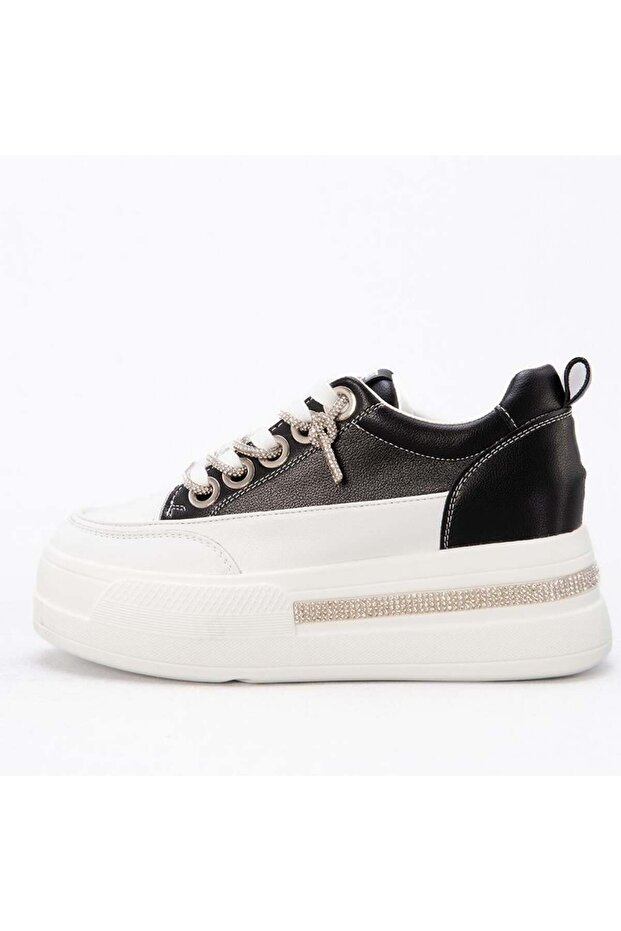 Women's Sneaker Shoes 25Y492
