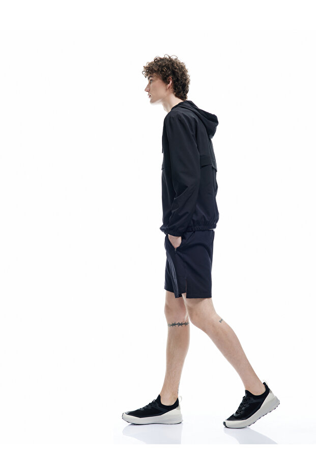 Zippered Pocket Detailed Parachute Fabric Elastic Waist Sports Shorts