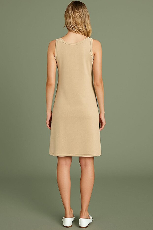 فستان يومي أساسي من القماش المشروط بقصة مريحة - 2