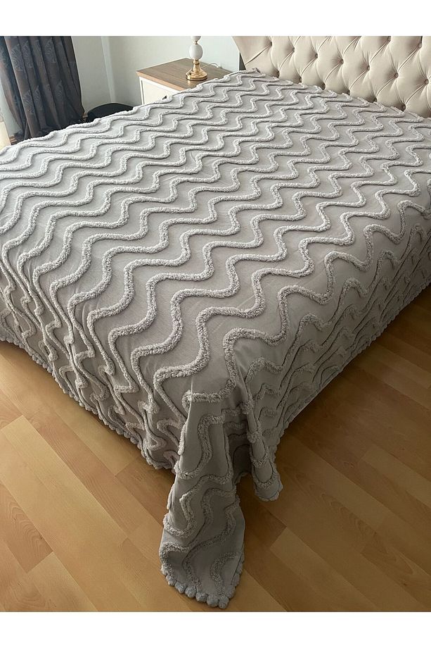 Ponpon Detaylı Çift Kişilik Pamuklu Yatak Örtüsü Pike 240 x 260 - 1 Adet - 3