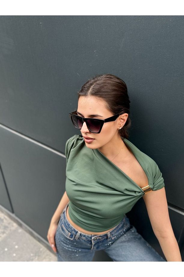 Kadın Tek Kol Oluz Degaje Yaka Broş Detay Haki Crop Bluz Büstiyer - 1