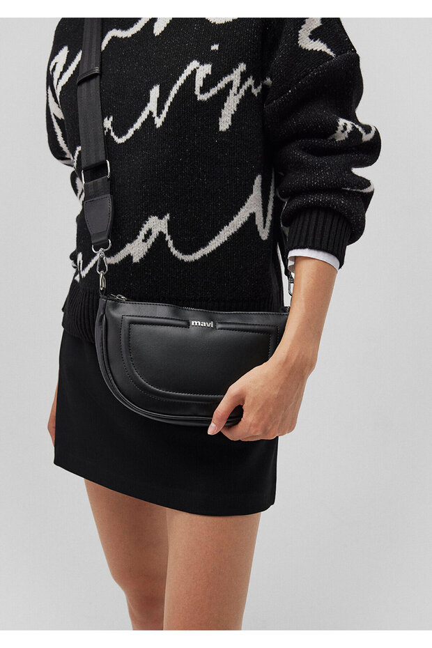 1912624 -900 Model Black Crossbody Bag