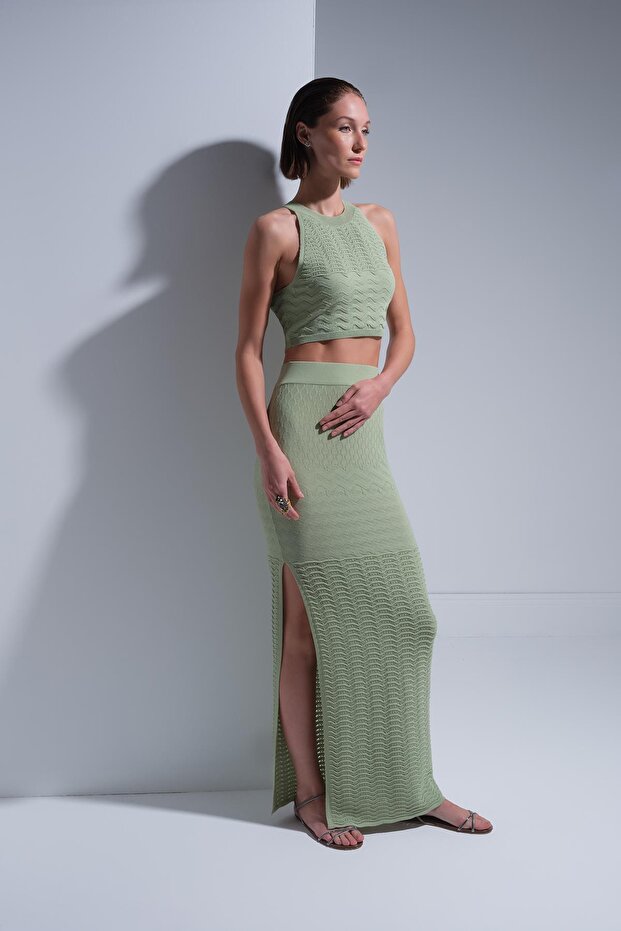 الرسن العنق الأخضر المحاصيل الأعلى - 3