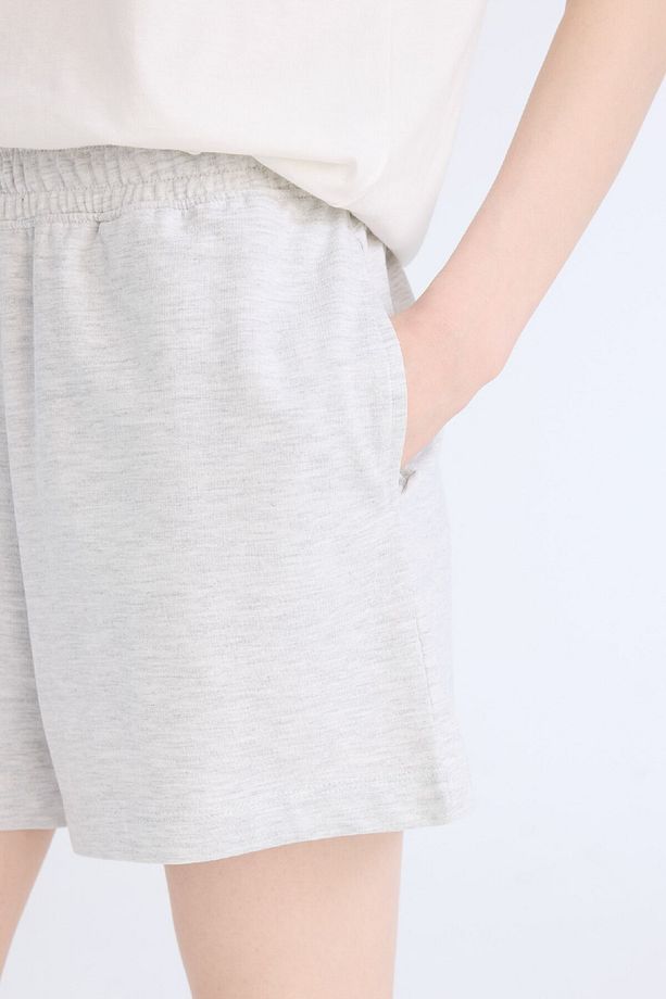 Beli Lastikli Cepli Düz Paça Şort U3357az25sm - 4
