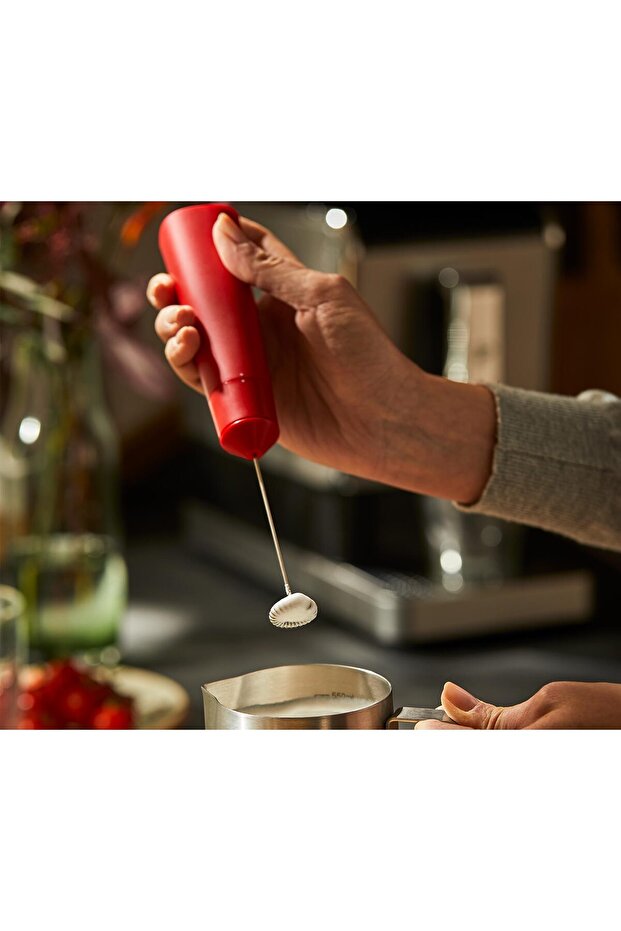 Tchibo Pilli Süt Köpürtücü, Kırmızı - 1