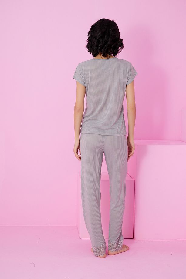 gri Soft Touch İnce Mevsimlik Dantel Detaylı Örme Pijama Takım7864 - 3