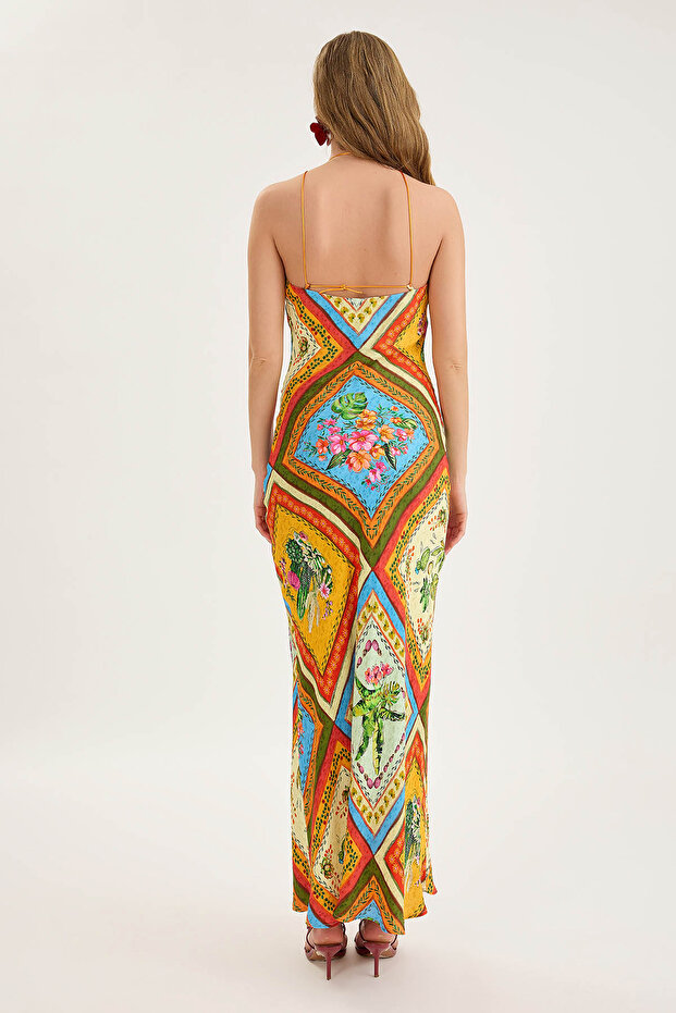 فستان من الساتان المنقوش بقصة منخفضة من الخلف - 5