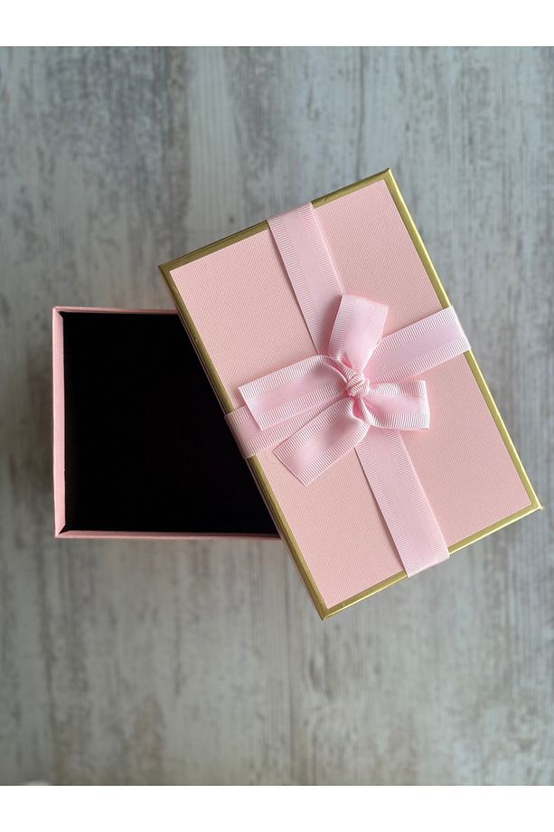 Pembe fiyonk detaylı hediye kutusu (Büyük boy = 15.5 cm x 22.5 cm x 5.5 cm) - 2