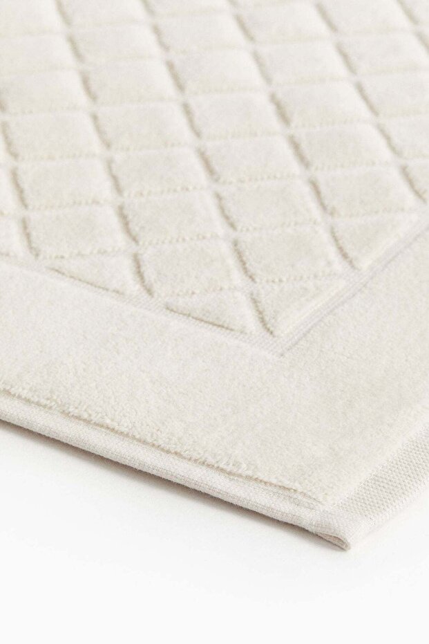Velour bath mat