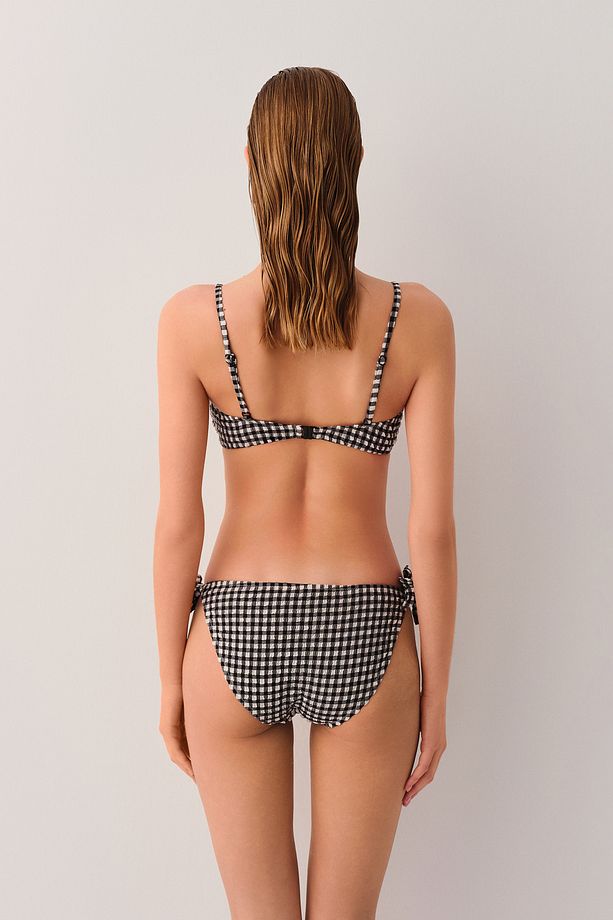 Chris Bağcıklı Bikini Alt - 4