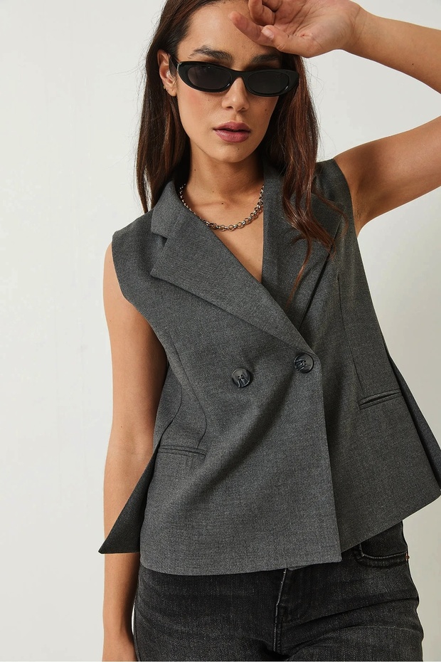 Dámská vesta se šálovým límcem asymetrického střihu 60429 60283003 - 4