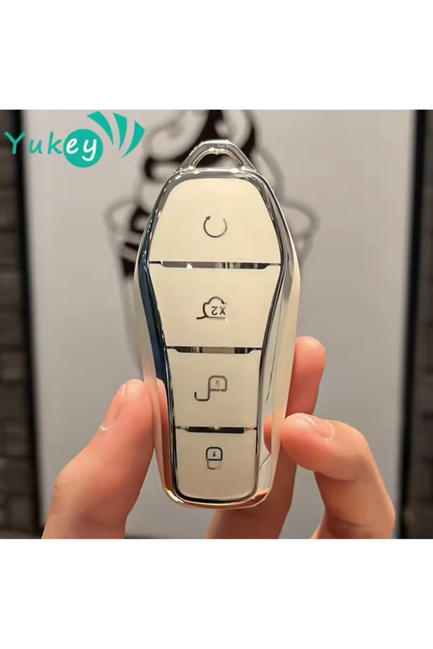 Byd Seal U Dm-I White-Silver Key Case - 1