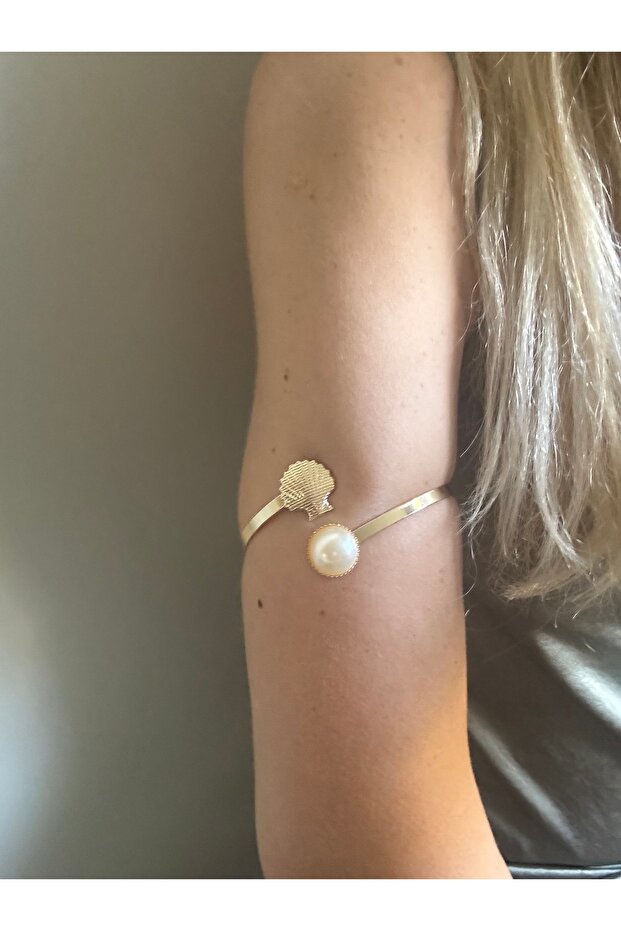 Pearl Mussel Pazu Bracelet Arm Cuff