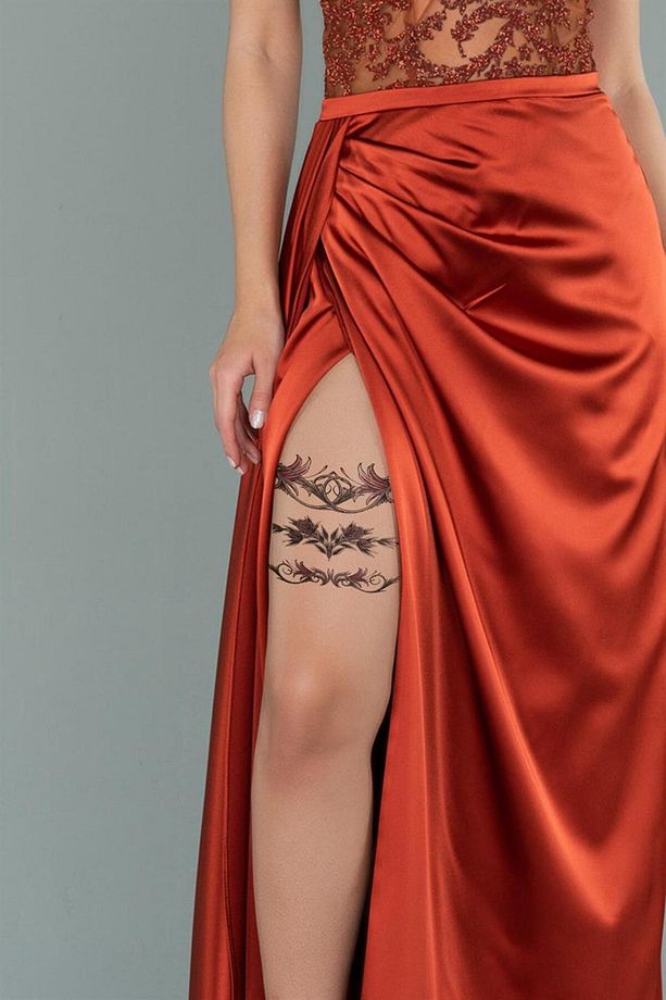 Gerçek Dövme Görünümlü Gül Modelli 3'lü 3 Boyutlu Bacak Tattoo - 1