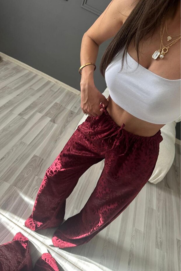 Style of Fırfır Bel Saten Pantolon - 1