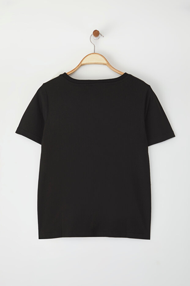 Siyah Fiyonk Aksesuar Detaylı Oversize/Geniş Kalıp Örme T-Shirt TWOSS25TS00044 - 7