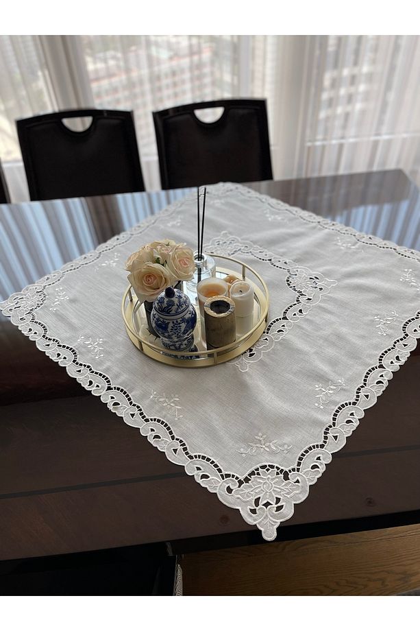 Delik Işi Fiskos Masa Örtüsü. 90x90cm. Güllü Model - 6