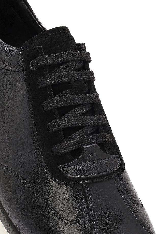Erkek Siyah Bağcıklı Kalın Tabanlı Deri Sneaker 25SFD622014 - 8