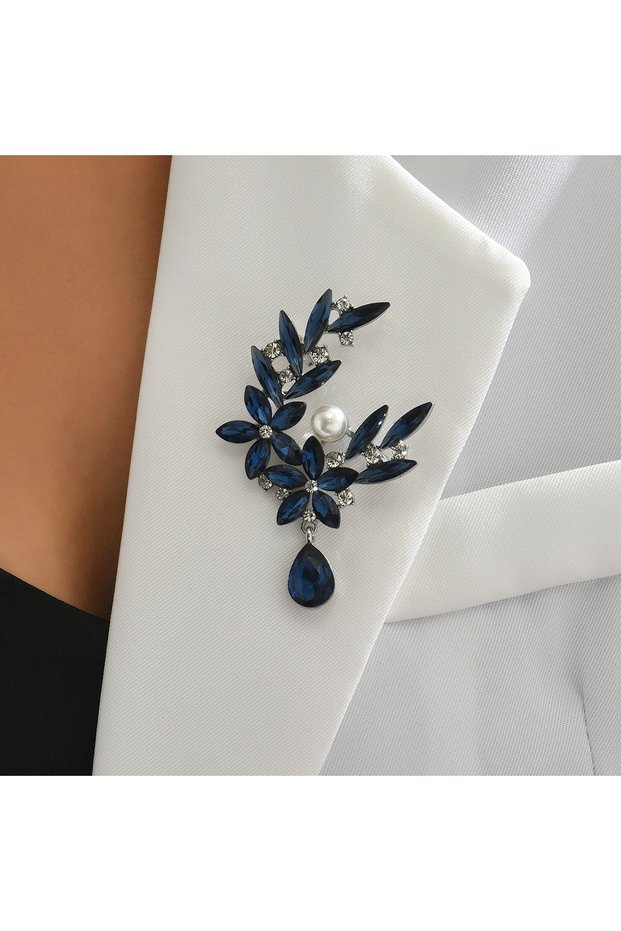 ZT2813 1PC Women's Fashion Trendy Charm Brooch Jewelry Chest Flower Accessories Suitable for Date, P