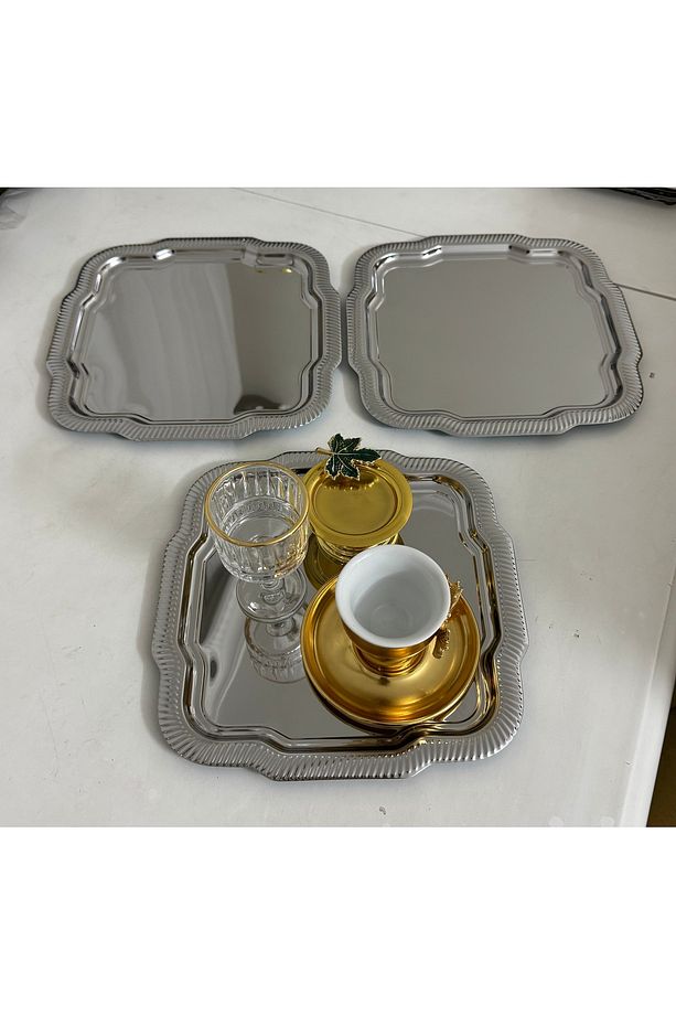 ÇELİK KENAR DESENLİ 3 ADET KARE ÇİÇEK MODELİ DALGALI SERVİS TEPSİSİ SUNUM - 1