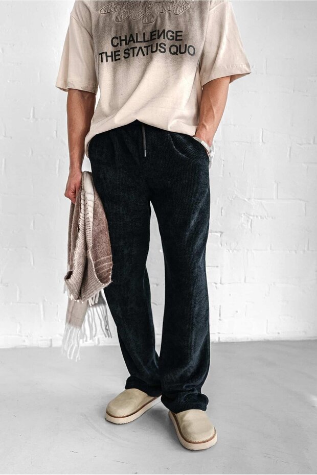 Men's Baggy Fit Elastic Waist Comfortable Textured Knitted Trousers Black