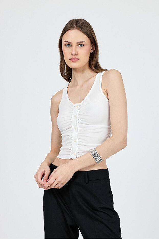 إكرو رقبة على شكل حرف U وأزرار علوية 13298 - 3