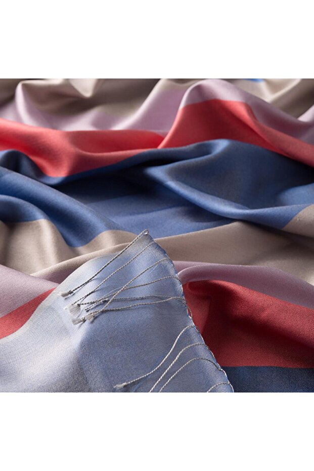 Block Patterned Silk Shawl 04030-Model 52 - 2