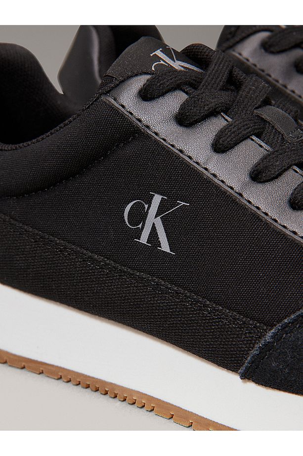 Canvas Trainers - 6
